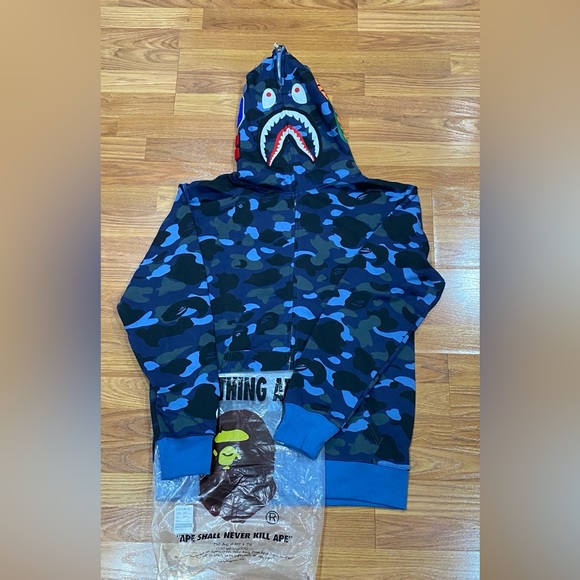 Blue camo Bape hoodie fits a size large - Picture 1 of 10